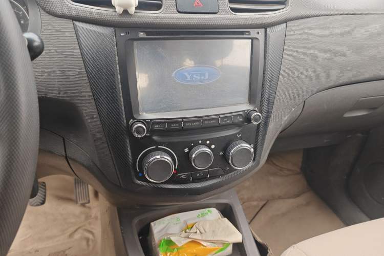 Used Wuling Hongguang 2015 1.5L S Base Model China IV
