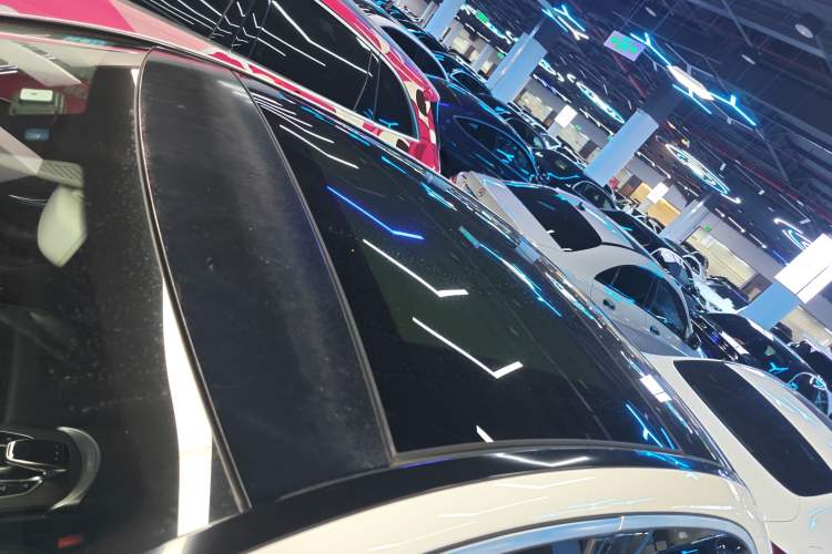 Used Mercedes-Benz C-Class 2017 Facelift C 200 L Sport Edition