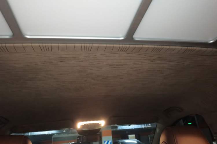 Used Mercedes-Benz Vito 2021 2.0T Business Version 7 Seats