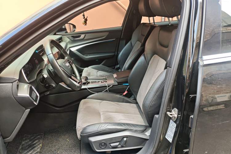 Used Audi A6L 2020 40 TFSI Luxury Dynamic Model
