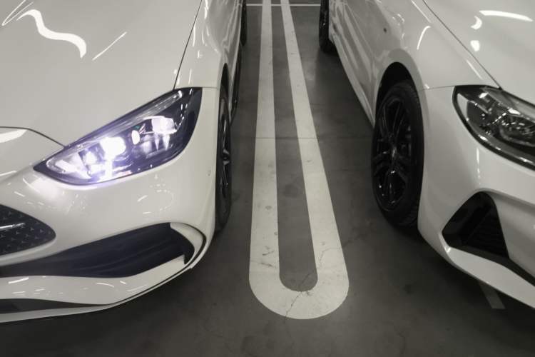 Used Mercedes-Benz C-Class 2023 Second Facelift C 260 L Starry Night Sports Edition