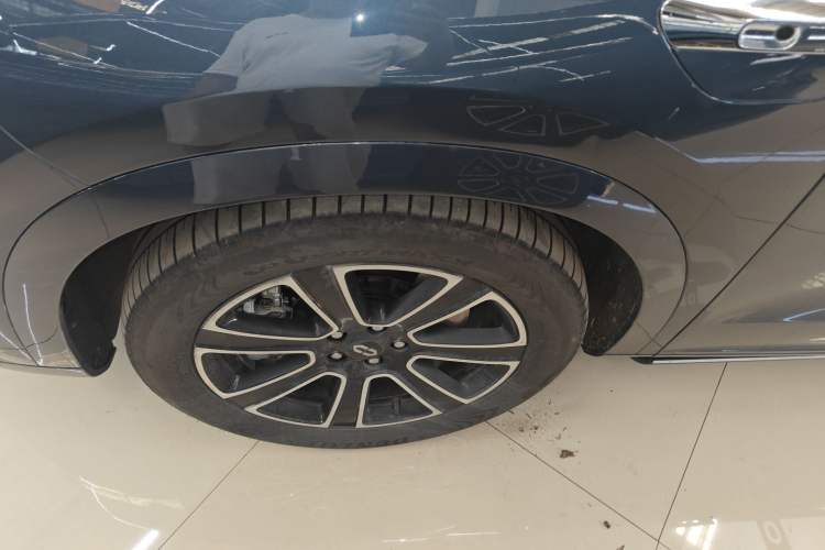 Used Hima AITO M7 2024 1.5T Intelligent Drive 4WD Ultra Version 5 Seats
