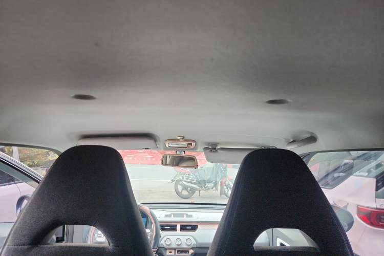 Used Chery QQ Ice Cream 2022 170km Sundae Phosphate Lithium-Ion