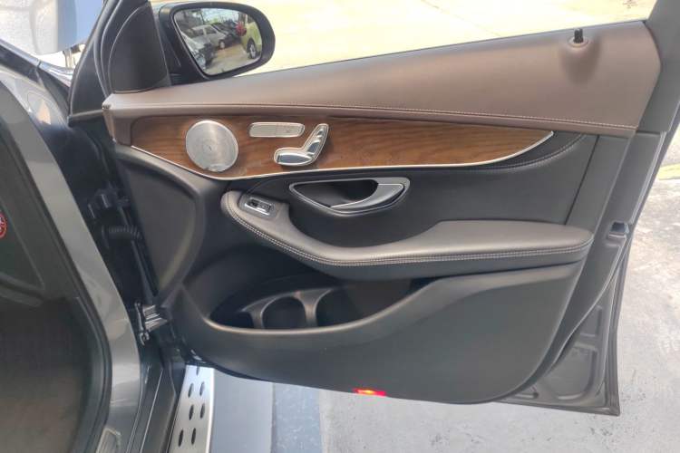 Used Mercedes-Benz GLC 2018 GLC 300 4MATIC Sport Edition
