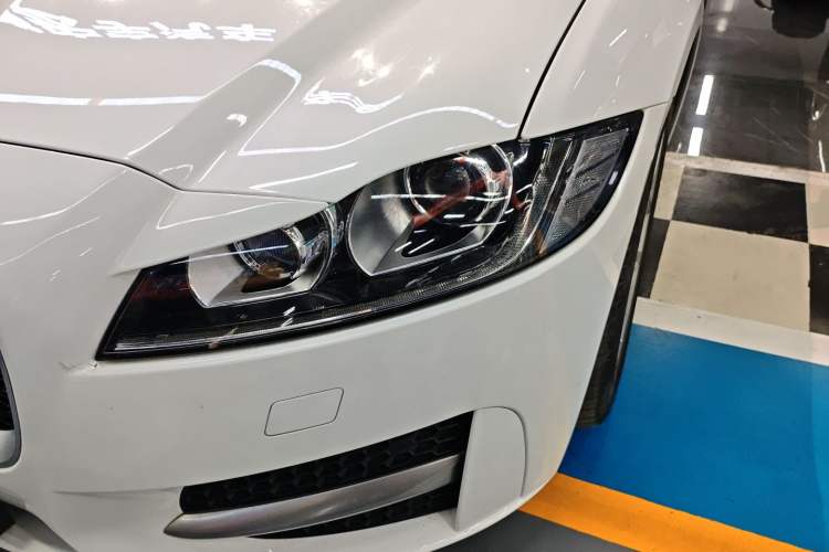 Used Jaguar XF 2016 XF 2.0T Two-Wheel-Drive R-Sport Sport Edition
