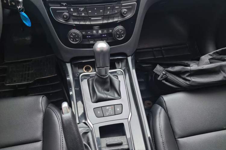 Used Peugeot 508 2013 2.0L 2nd Anniversary Edition with Automatic Sunroof – Classic Version
