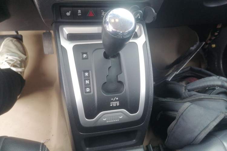 Used  Compass (Import) 2014 Revised Version 2.0L Two-Wheel Drive Elite Edition
