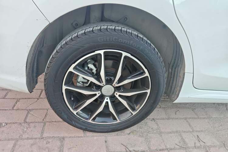 Used BYD Song MAX 2017 1.5T Automatic Smart Connect Luxury 7-Seater
