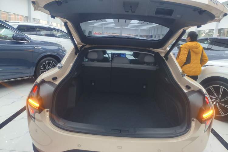 Used XPeng MONA M03 2024 620 with Ultra-Long Range
