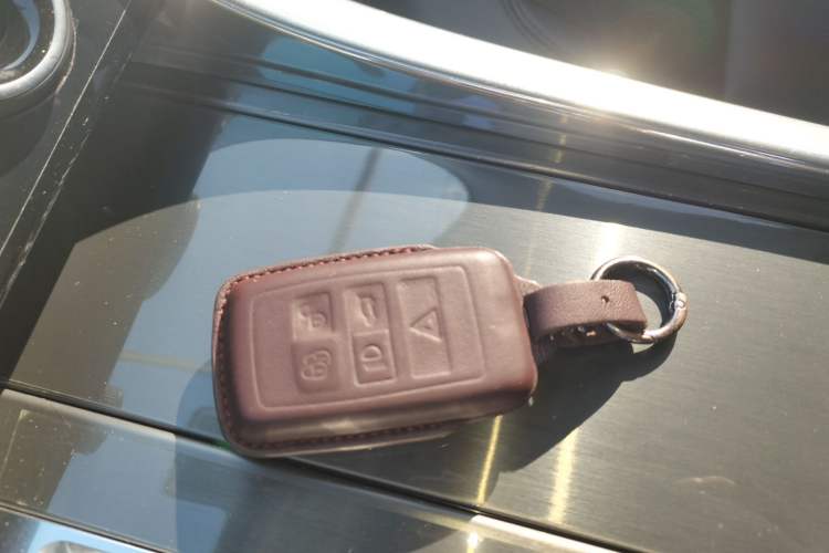 Used Land Rover Range Rover Sport 2020 3.0 L6 SE