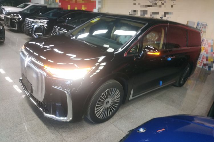 Used VOYAH Dream 2025 PHEV Four-Wheel Drive Excellence Kunpeng Edition
