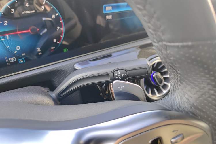 Used Mercedes-Benz A-Class 2022 Restyled A 200 L Sport Sedan Fashion Version
