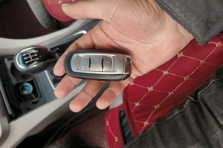 Used Geely Auto Emgrand 2014 Sedan 1.5L Manual Elite Model
