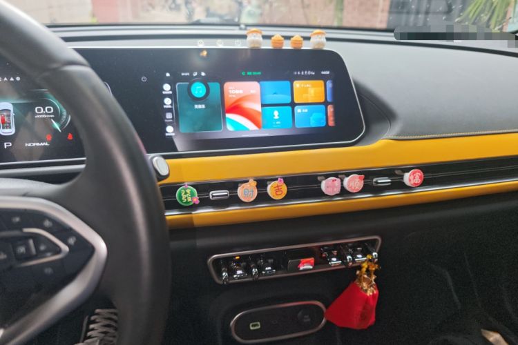 Used ORA Good Cat 2023 401 km Standard Range Prestige Version Lithium Iron Phosphate