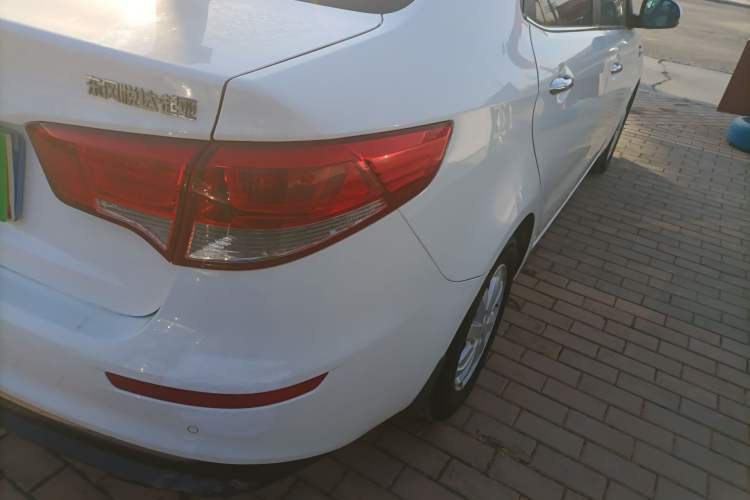 Used Kia K2 2015 Sedan 1.4L MT GLS
