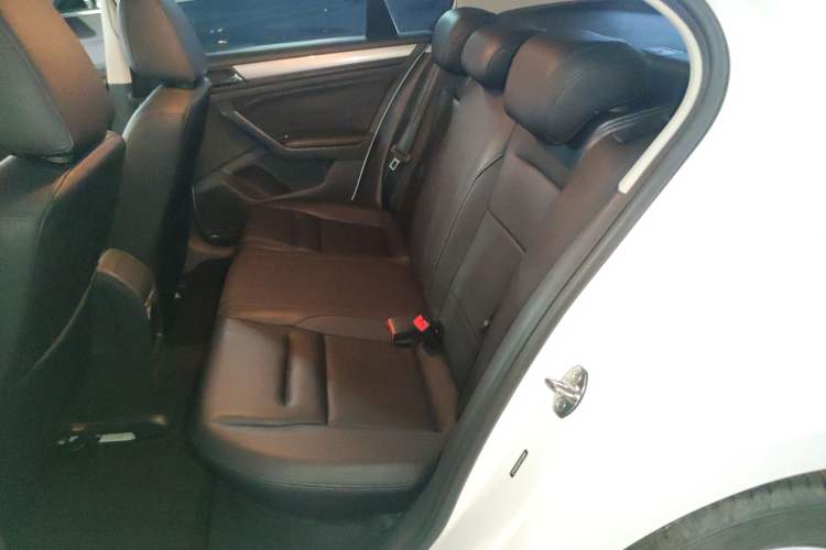 Used Volkswagen Bora 2017 1.6L Automatic Fashion Model