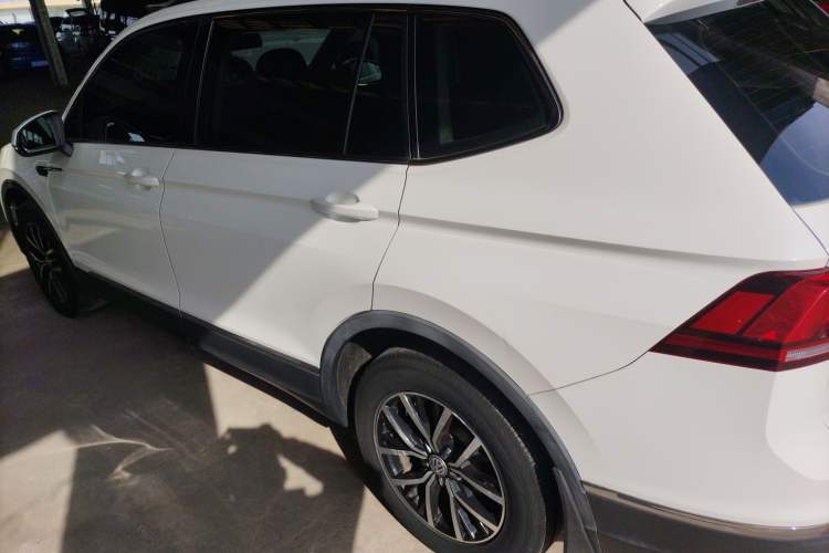 Used Volkswagen Tiguan L 2018 280TSI Automatic Two-Wheel Drive Comfort Edition
