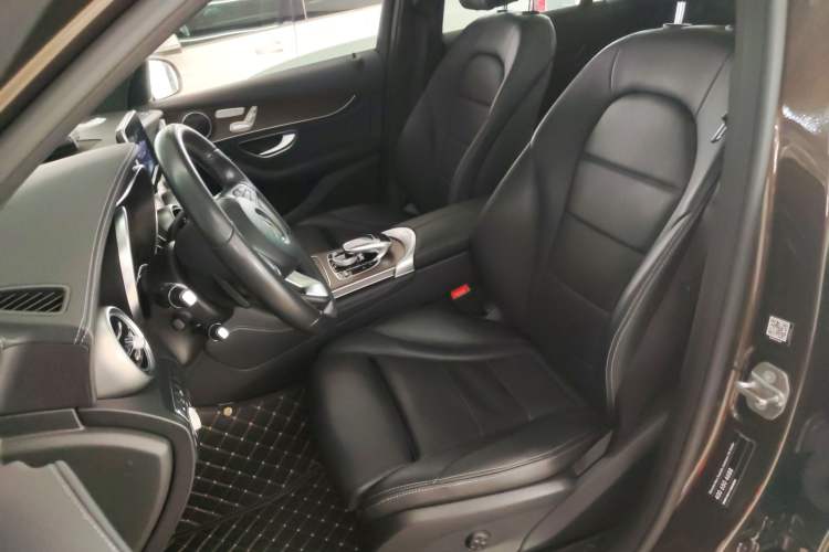 Used Mercedes-Benz GLC 2017 GLC 300 4MATIC Sport Edition
