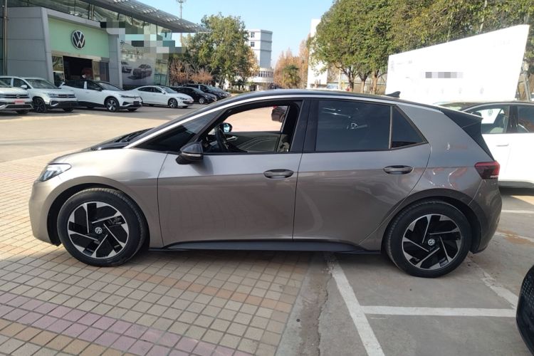 Used Volkswagen ID.3 2024 Outstanding Edition
