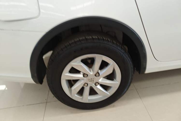 Used Baojun 310W 2017 1.5L Manual Fashion Model China V
