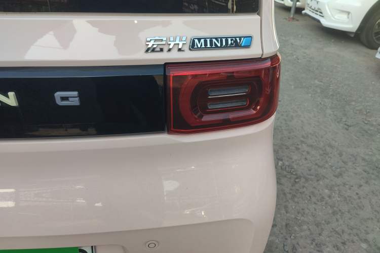 Used Wuling Hongguang MINIEV 2021 Macaron Fashion Model Lithium Iron Phosphate