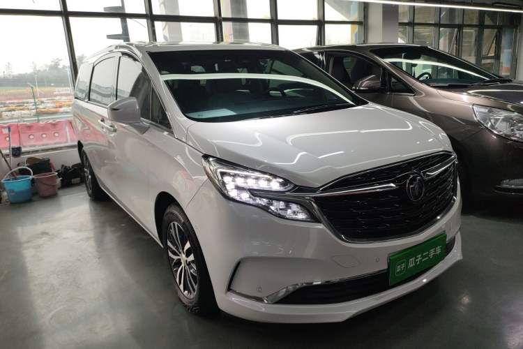 Used Buick GL8 2022 ES Landtrek 653T Luxury Edition
