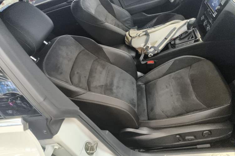 Used Volkswagen FAW-Volkswagen CC 2019 330TSI Huayan Edition China V Standard
