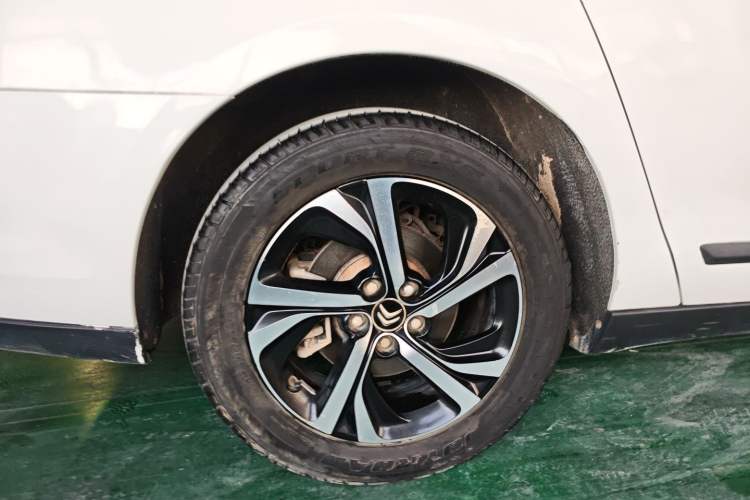 Used Citroen C5 2017 350THP Automatic Comfort Model
