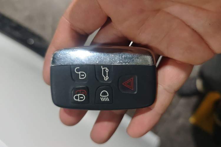 Used Land Rover Discovery Sport 2018 240 PS SE Version
