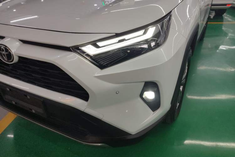 Used Toyota RAV4 2023 2.0L CVT Two-Wheel Drive Fashion Plus Edition