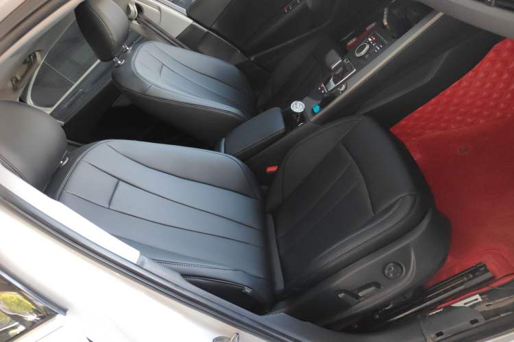 Used Audi A4L 2017 Plus 40 TFSI Ambition Model
