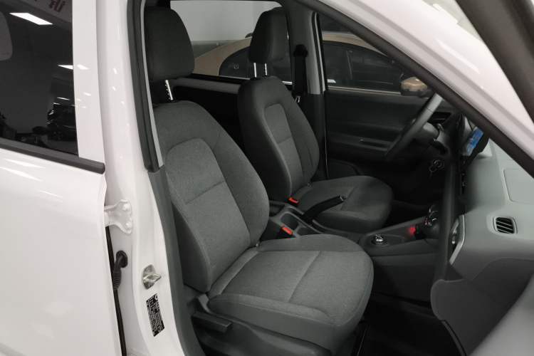 Used Wuling Hongguang New Energy 2024 All-Electric Model 300KM Practical Version
