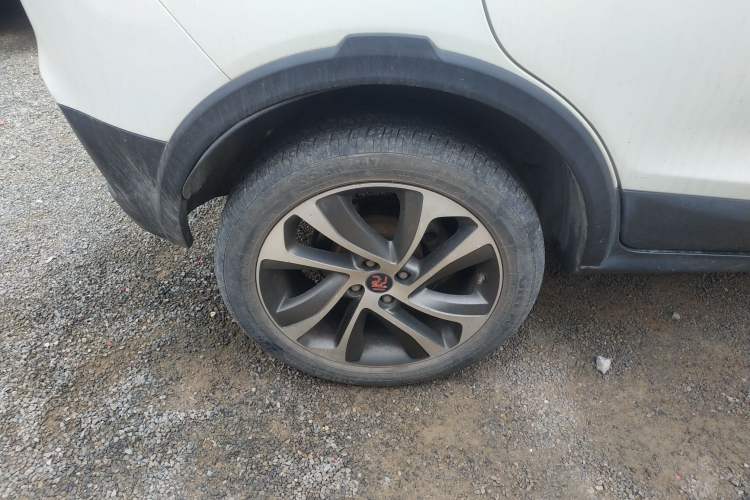 Used BYD Yuan 2016 1.5L Manual Luxury Version