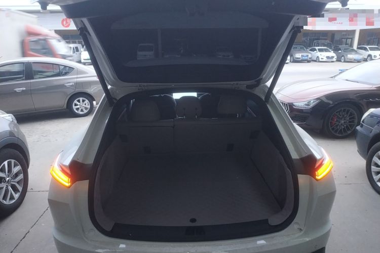 Used ONVO L60 2024 60 kWh Rear-Drive Version