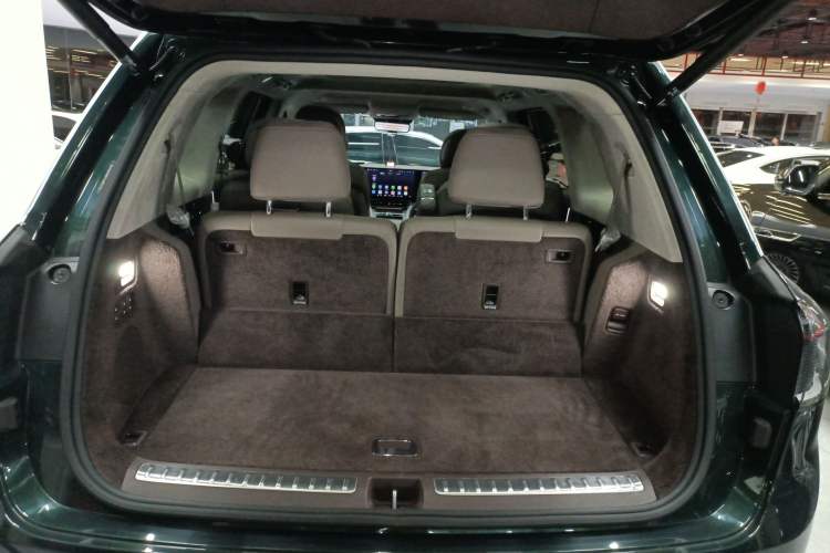 Used Hima AITO M9 2025 Extended-Range Ultra Version 52 kWh 6-Seater
