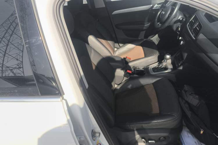 Used Audi Q3 2017 30 TFSI Fashion Model
