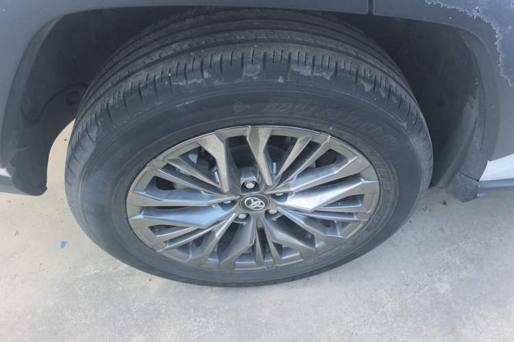 Used Toyota Wildlander 2023 Dual-Motor 2.5L E-CVT Two-Wheel Drive Luxury PLUS Edition
