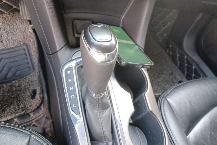 Used Chevrolet Cruze 2018 320 Automatic Pioneer Sunroof Edition
