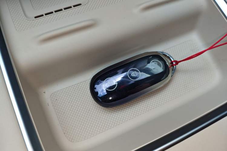 Used Li Auto L8 2024 PRO Model
