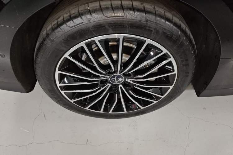 Used BYD Han 2025 DM-i 125KM LiDAR-Powered Intelligent Driving Model