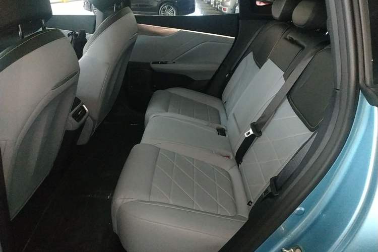 Used  S05 2024 200 Ultra Range-Extended Long-Range Version
