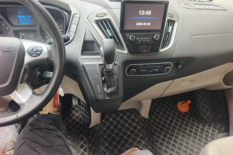 Used Ford Tourneo Custom 2017 2.0T Automatic Elite Version
