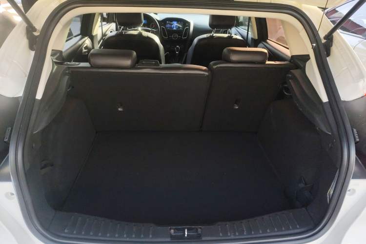 Used Ford Focus 2015 Hatchback 1.6L Automatic Fashion Edition