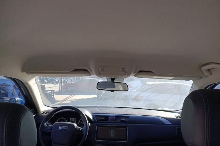 Used Qoros 5 2018 Revised Version 1.6T Automatic Leading Edition
