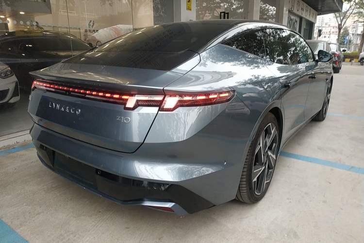 Used Lynk & Co Z10 2025 95 kWh 702 km All-Wheel Drive Intelligent Driving Ultra
