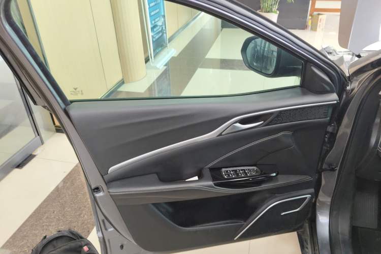 Used NETA U 2023 NETA U-Ⅱ Challenge Edition 400 U Show – Lithium Iron Phosphate
