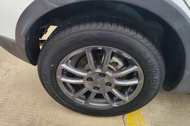 Used Geely Auto Vision X3 2021 PRO 1.5L CVT Deluxe Model
