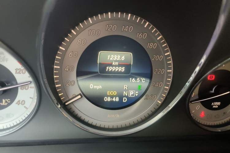 Used Mercedes-Benz GLK-Class 2014 GLK 260 4MATIC Dynamic Model