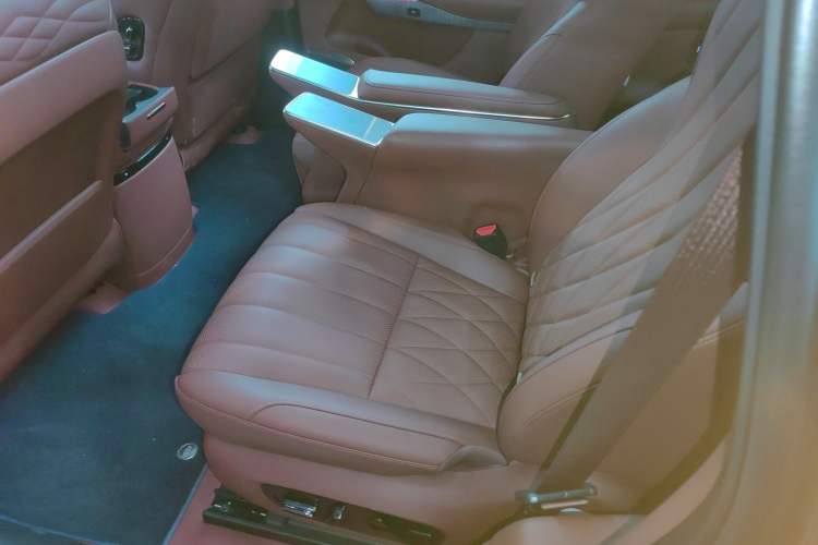 Used  HL 2025 350 Max Six-Seater LiDAR Version
