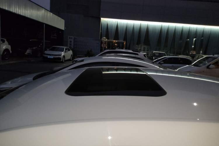 Used Roewe i5 2023 1.5L CVT Luxury Edition
